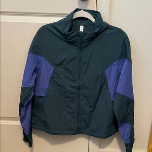 Lululemon windbreaker